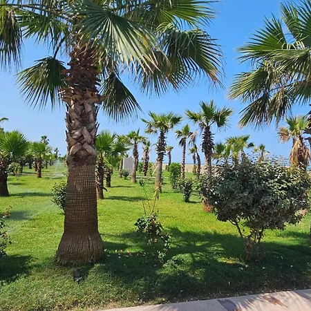 Seaside Escape - 50 M To Shore 2 * Golem (Tirana)