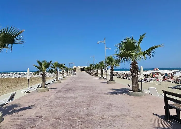 Seaside Escape - 50 M To Shore 2 * Golem (Tirana)