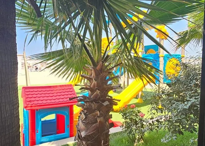 Seaside Escape - 50 M To Shore 2 Lägenhet *