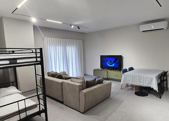 Seaside Escape - 50 M To Shore 2 Golem (Tirana)